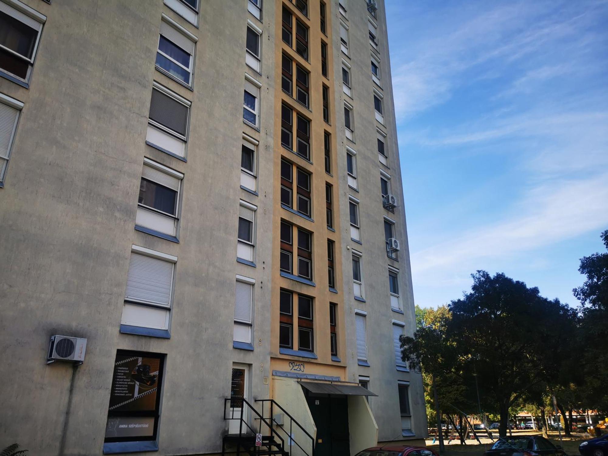 Central Park Apartman Szekszárd エクステリア 写真