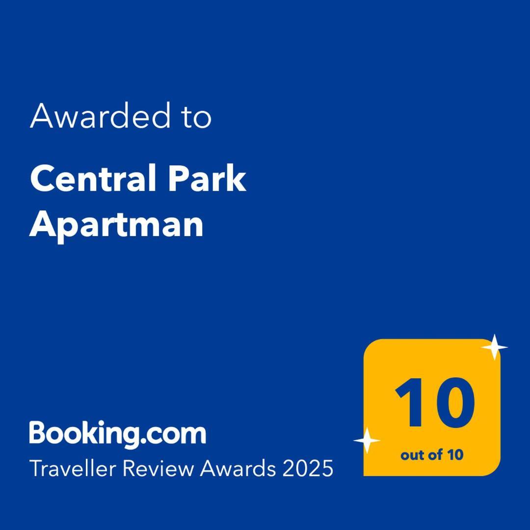 Central Park Apartman Szekszárd エクステリア 写真